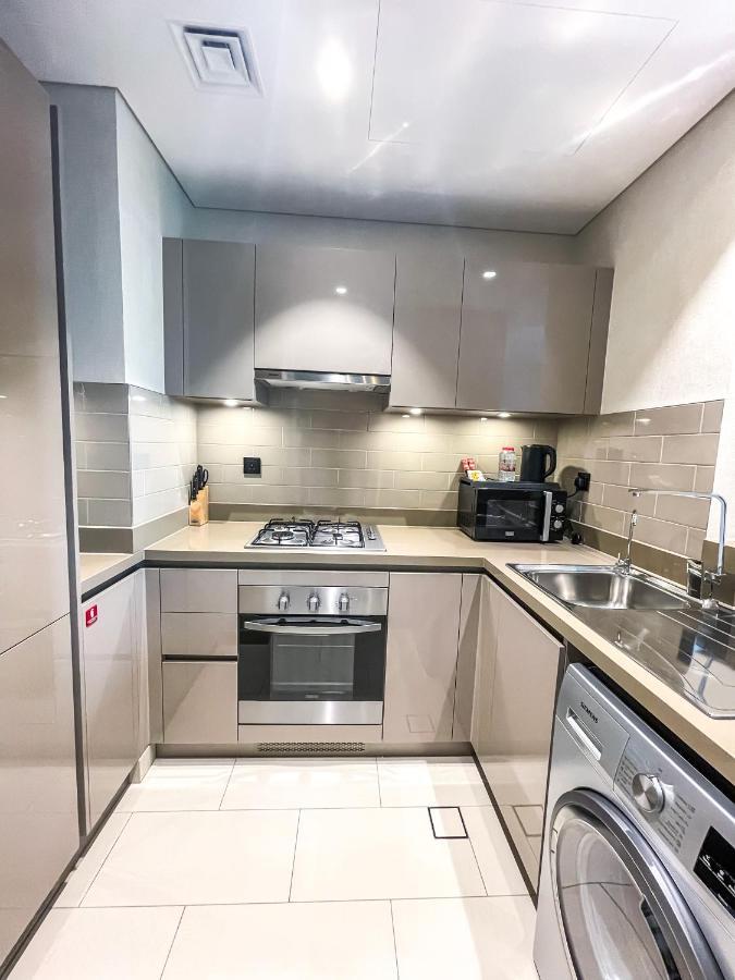 Stay By Latinem Luxury Studio Holiday Home G6-6103 Near Burj Khalifa Дубай Экстерьер фото